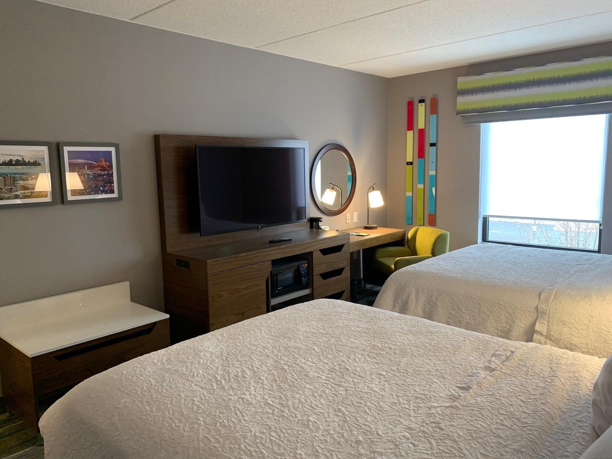 Hampton Inn & Suites By Hilton Syracuse Dewitt Восток Сиракьюс Экстерьер фото