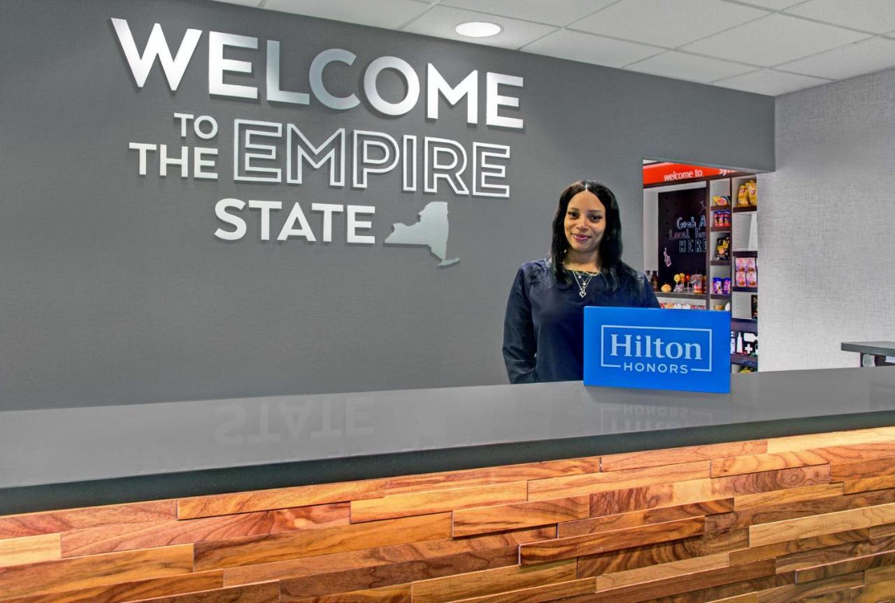 Hampton Inn & Suites By Hilton Syracuse Dewitt Восток Сиракьюс Экстерьер фото