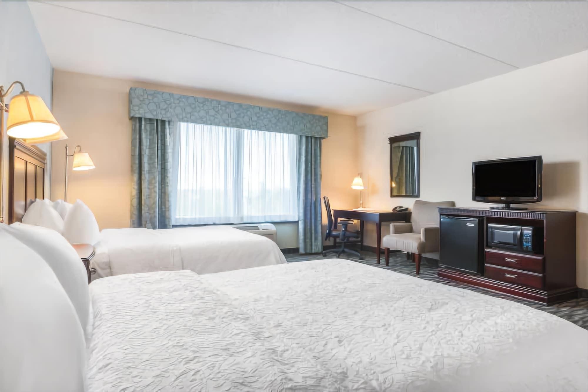 Hampton Inn & Suites By Hilton Syracuse Dewitt Восток Сиракьюс Экстерьер фото