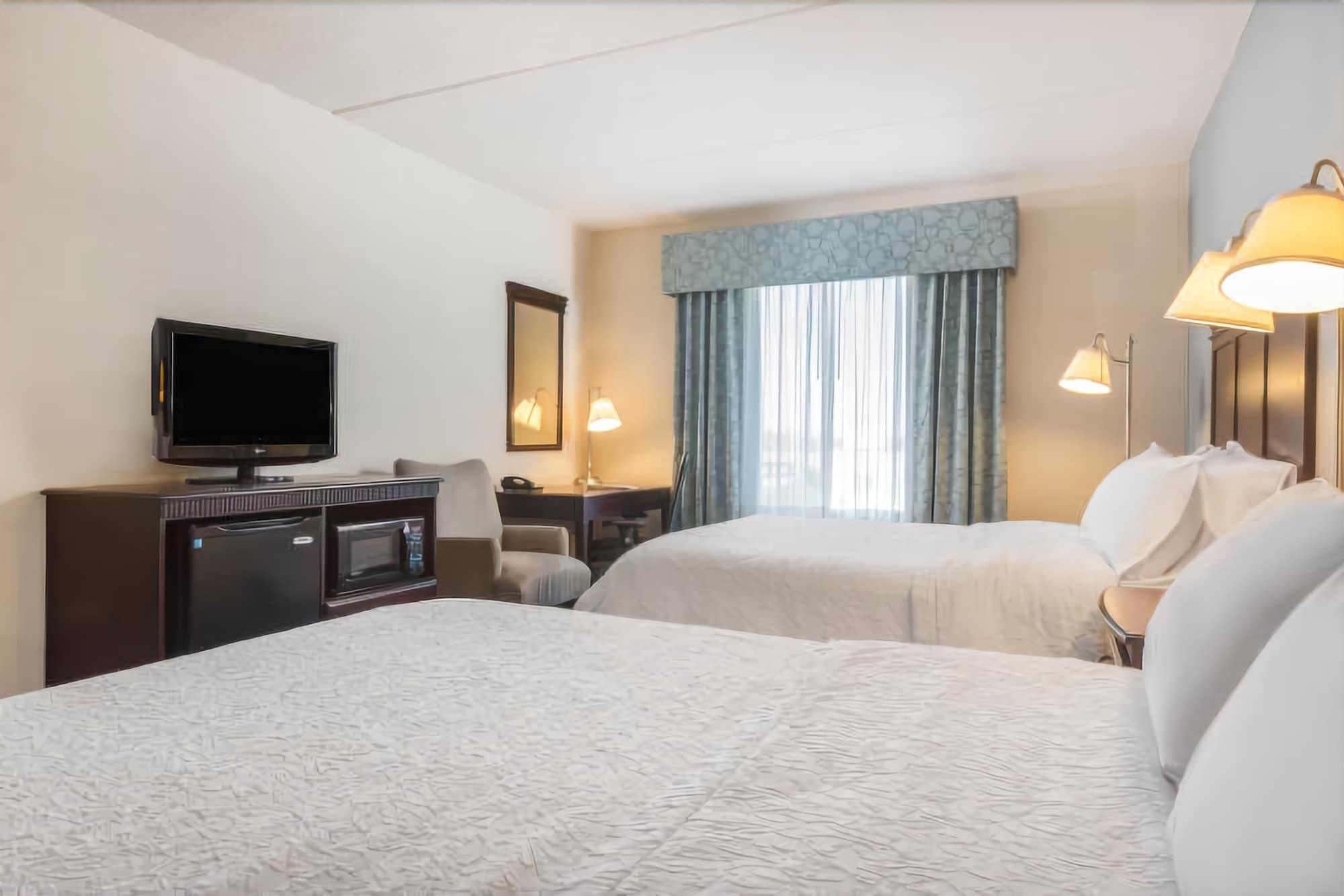 Hampton Inn & Suites By Hilton Syracuse Dewitt Восток Сиракьюс Экстерьер фото