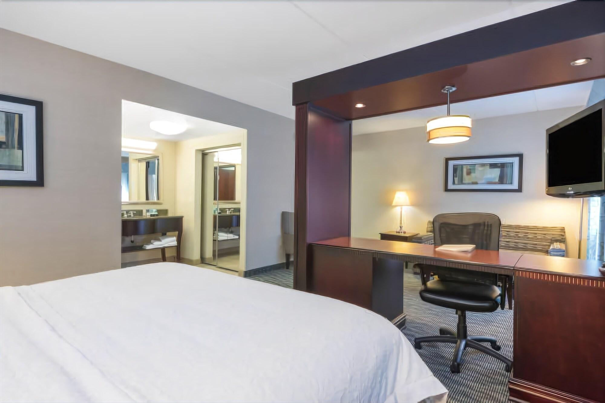 Hampton Inn & Suites By Hilton Syracuse Dewitt Восток Сиракьюс Экстерьер фото
